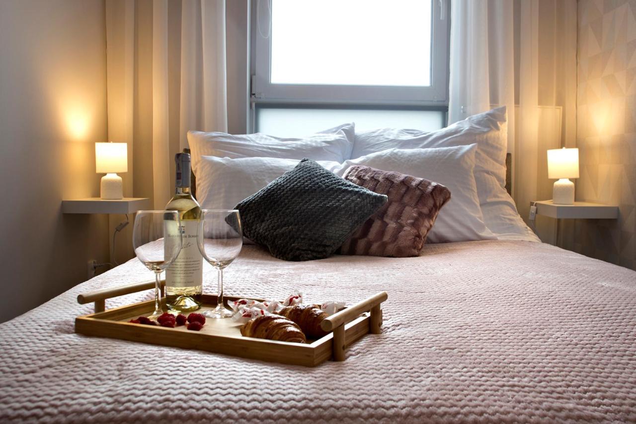 Komputerowa Serviced Apartments By P&O ワルシャワ エクステリア 写真