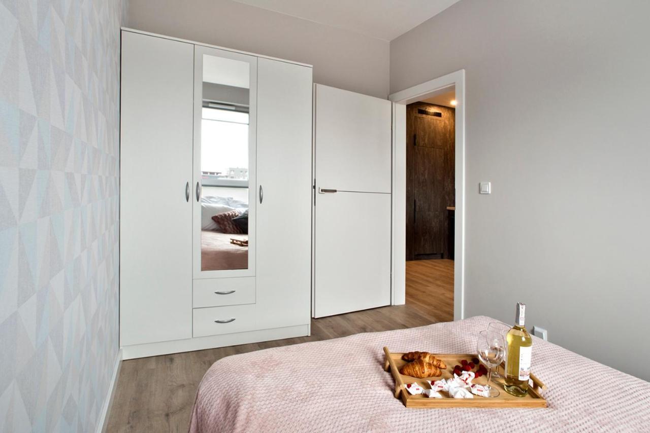 Komputerowa Serviced Apartments By P&O ワルシャワ エクステリア 写真